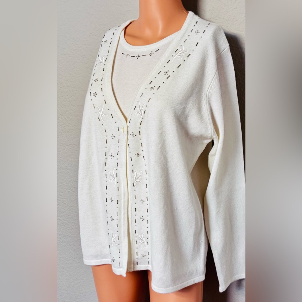 Sarah Bentley Cardigan Women M Cream Embroidered Beaded Knit Sweater Long Sleeve